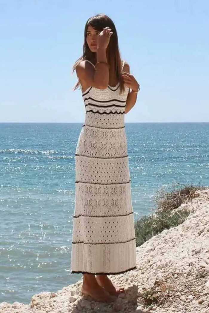 Robe d'été femme légère à bretelles fines, idéale pour la plage et les vacances-000