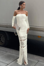 Robe longue bohème en macramé blanc idéal pour l'été et les festivals